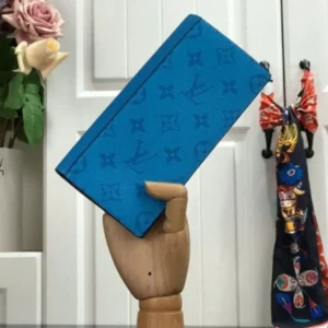 replica-aaa-louis-vuitton-brazza-wallet-blue-monogram