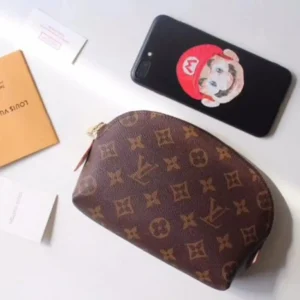 replica-aaa-louis-vuitton-cosmetic-pouch-m47515