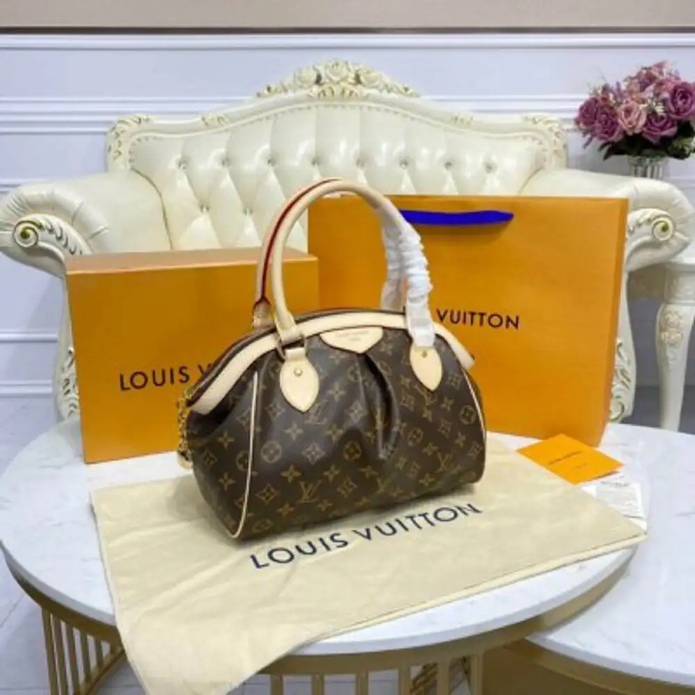Hand - Bag - Monogram - M40143 – dct - ep_vintage luxury Store - All the  Celebrities on the Front Row at the Louis Vuitton Runway Show - Tivoli - PM  - Vuitton - Louis